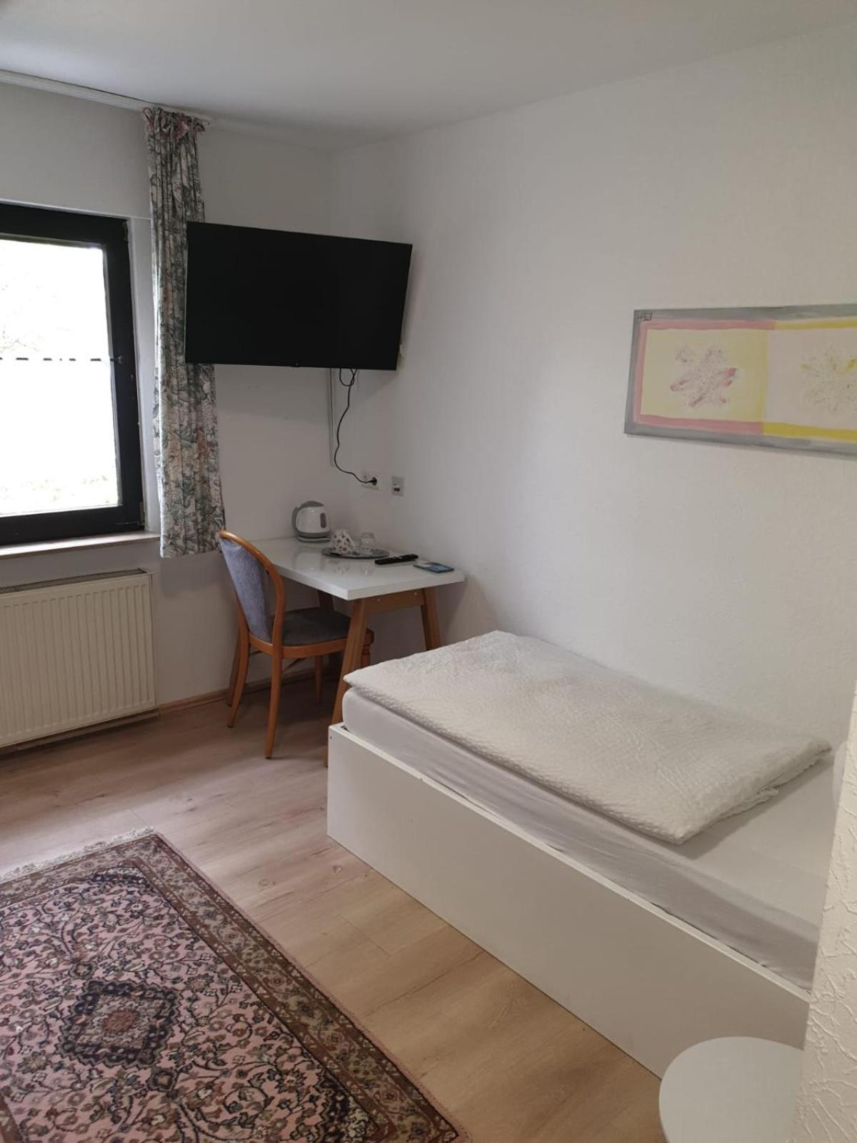 Böbingen an der Rems Hotel Schweizerhof חדר תמונה
