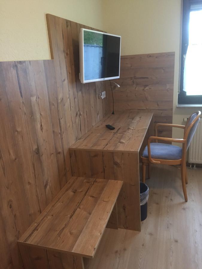 Böbingen an der Rems Hotel Schweizerhof מראה חיצוני תמונה
